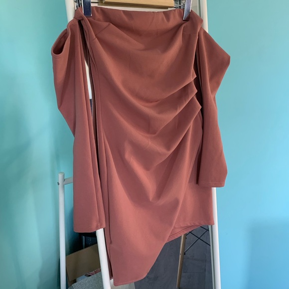 Princess Polly Dress - Picture 2 of 2